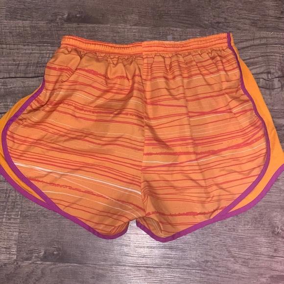 Nike Dri-Fit Running Shorts - Picture 2 of 3